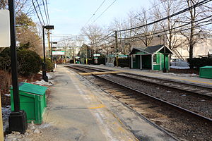 Chestnut Hill station, January 2014.jpg