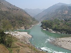 Confluence del Marsyangdi (izqda.) y el Trisuli en Mugling (Nepal)