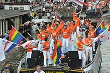 ING boat at the 2008 Amsterdam Pride Gay Pride Amsterdam 2008 (2726371494).jpg