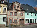 Wohnhaus in geschlossener Bebauung, ehemalige Schmiede