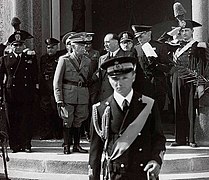Капрони и король Виктор Эммануил во время посещения завода Aeronautici di Predappi, 1939.