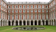 Hampton Court 02.jpg