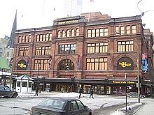 The Hudson's Bay Company building in Montreal Hudsonsbayco.jpg