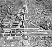 USGS photo of Stapleton International Airport looking north, June 1993, shortly before its closure. Runway 17R/35L crosses Interstate 70 at its midpoint. Jun1993-StapletonAirportDenver.jpg
