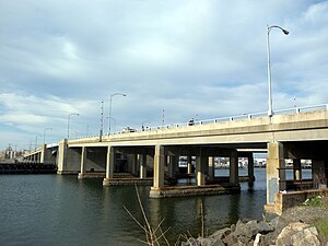 Автомобильный мост Лонг-Бич jeh.JPG