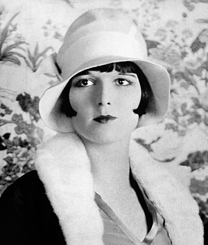 Actress Louise Brooks in 1927, wearing bobbed ...