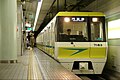 Zug der Baureihe 70 der Nagahori Tsurumi-ryokuchi-Linie der U-Bahn Osaka