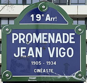 Voir la plaque.