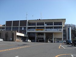 土岐市役所（2008年撮影）