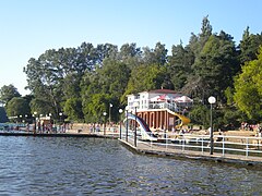 Photographie de la plage du lac Durowo à Wągrowiec.