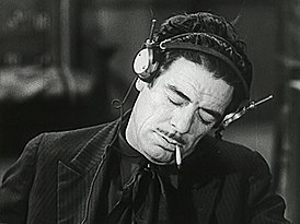 В фильме «Западная почта» (1942)