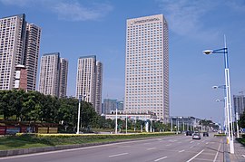 Hotel Intercontinental Foshan, yang terletak di Zona Keuangan dan Teknologi Tinggi, adalah hotel bintang lima pertama di Distrik Nanhai[1]