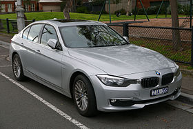 2012 BMW 320d (F30 MY13) Luxury Line sedan (2015-07-24) 01.jpg