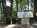 Informatieborden van de slag bij Arnhem in 1945 en Operatie Market Garden aan de Van Limburg Stirumweg