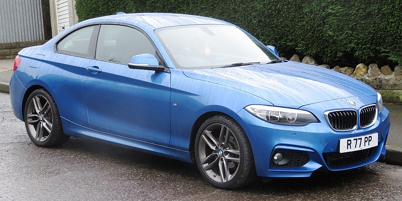 File:BMW 218d 1995cc registered September 2015 on a slope in Swansea (cropped).jpg