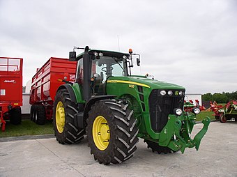 John Deere 8430