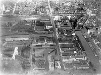 COLLECTIE TROPENMUSEUM Batavia (Oude stad) luchtfoto van het stadhuis en omgeving TMnr 10014860.jpg