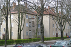 Fassade des Wohnblocks nordöstlich der Conradstraße