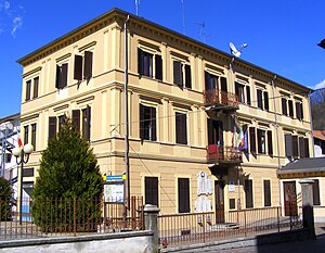 Crevacuore municipio.jpg