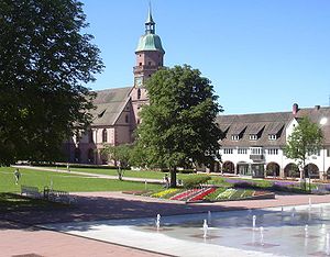 de: Marktplatz und Stadtkirche von Freudenstad...