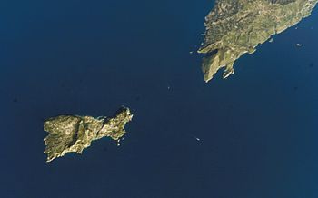 Satellitenaufnahme von Capri und der Halbinsel Sorrent