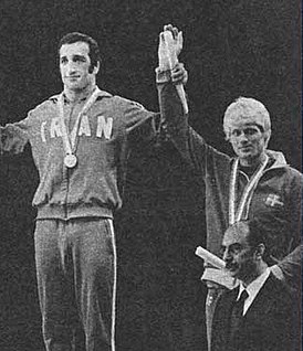 Ян Карлссон (справа) и Мансур Барзегар на пьедестале почета, Чемпионат мира 1973 года в Тегеране