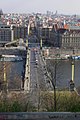 Pohled na Pařížskou ulici a Čechův most z parku Letná