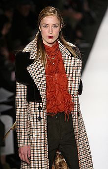 Raquel Zimmermann in Carolina Herrera Fall 08, Photo by Ed Kavishe fashionwirepress.jpg