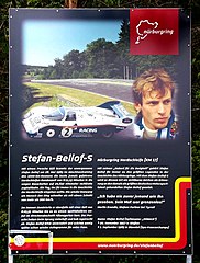 Stefan-Bellof-S Infobord bij de Nürburgring (2019)