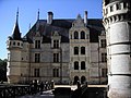 Vista do Château d'Azay-le-Rideau, parte do pátio interno