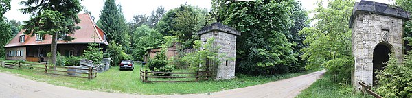 Carinhall - cancello d'ingresso