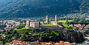 Miniatura para Três castelos, muralhas e defesas do burgo de Bellinzona