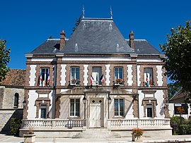 The town hall in Chartrettes