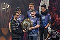 Evil Geniuses nach dem Gewinn der Aegis of Champions beim The International 2015