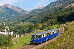 A train set of the Erzbergbahn museum railway formed by two type 5081-DMUs near Vordernberg