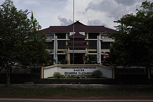 Kantor camat Kandangan