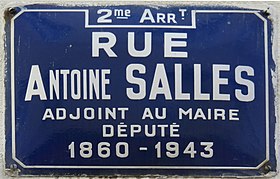 Voir la plaque.