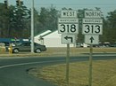 Northern split of MD 313 and MD 318 in Federalsburg