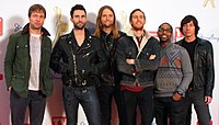 Maroon 5: Mit 2 Hitsingles und addiert 13 Wochen an der Spitze der Papuaa'-Single-Charts 2012 die besten Künstler und klare Gewinner der "PSC Trophy".