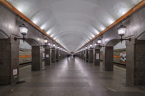 Metro SPB Line4 Dostoevskaya Central Hall.jpg