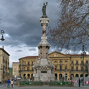 Monumento a los Fueros de Navarra