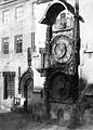 Staroměstský orloj roku 1860 (zbytek slunečních hodin)