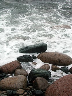 Roches et vagues, à Hunters Beach, Parc national d'Acadia, Maine