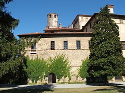 The Castello della Manta, a possession of the lords of Saluzzo. Saluzzo-Castello della Manta.jpg