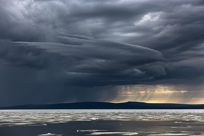 10. Облако-демон над озером Ожогино, Якутия (Саха) — Виктор Габышев