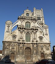 Kostel sv. Petra, průčelí
