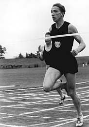 Der viertplatzierte Manfred Steinbach (auf dem Foto bei einem 100-Meter-Lauf)