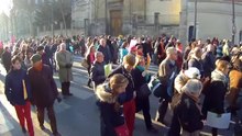 Fichier:Cortège Marche pour la vie à Paris le 22 janvier 2017.webm