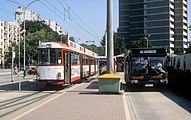 後方車体には運転台が存在しなかった（203）（1990年撮影）