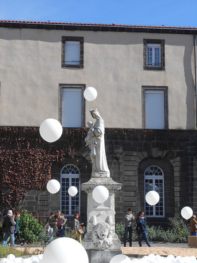 Hôtel-Dieu de Clermont-Ferrand lors du Festival Effervescences en Octobre 2017